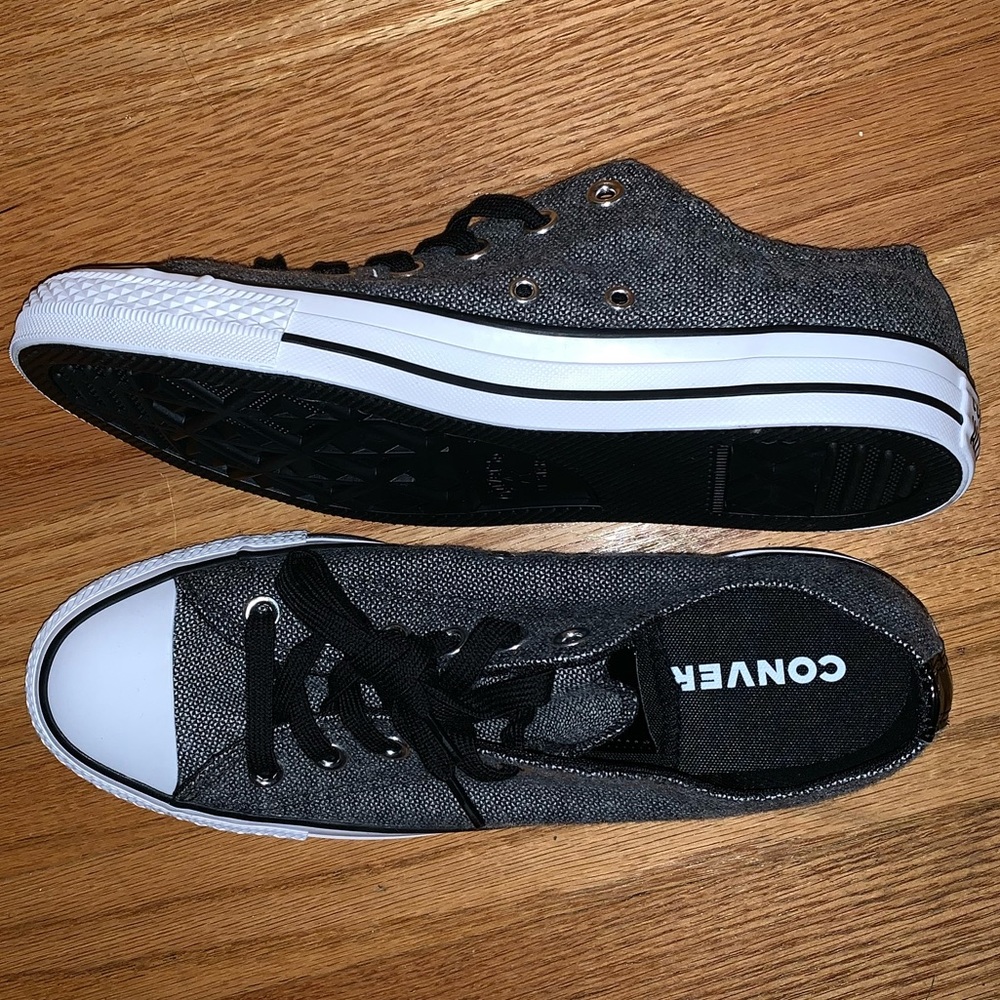 NWOT Grey converse